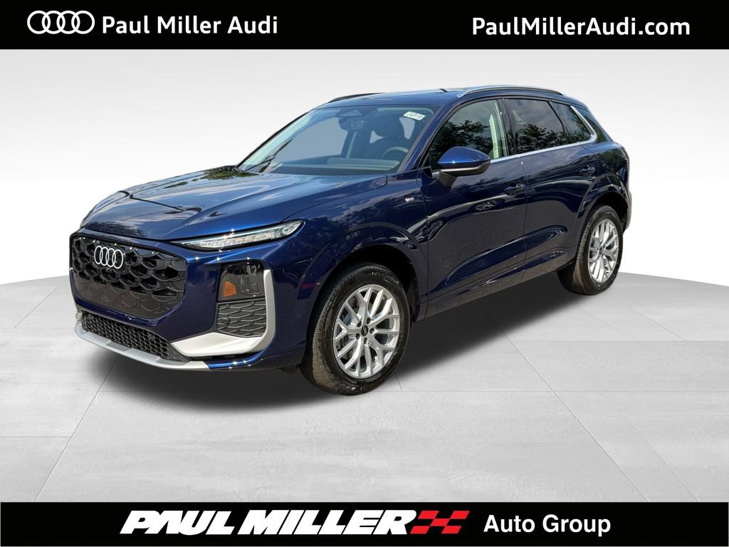 New 2026 Audi Q3 quattro 2.0T AWD/4WD image 1