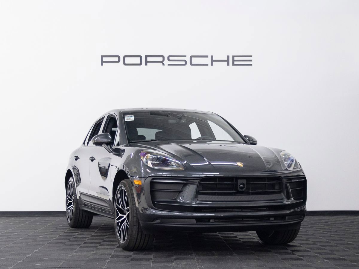 Certified 2026 Porsche Macan image 10
