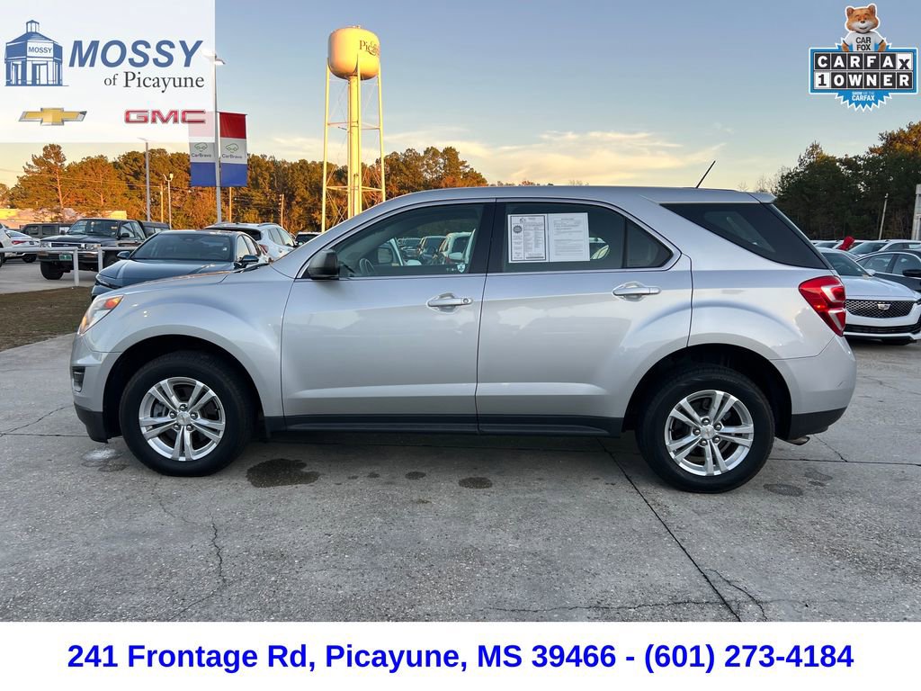 Used 2017 Chevrolet Equinox LS image 2