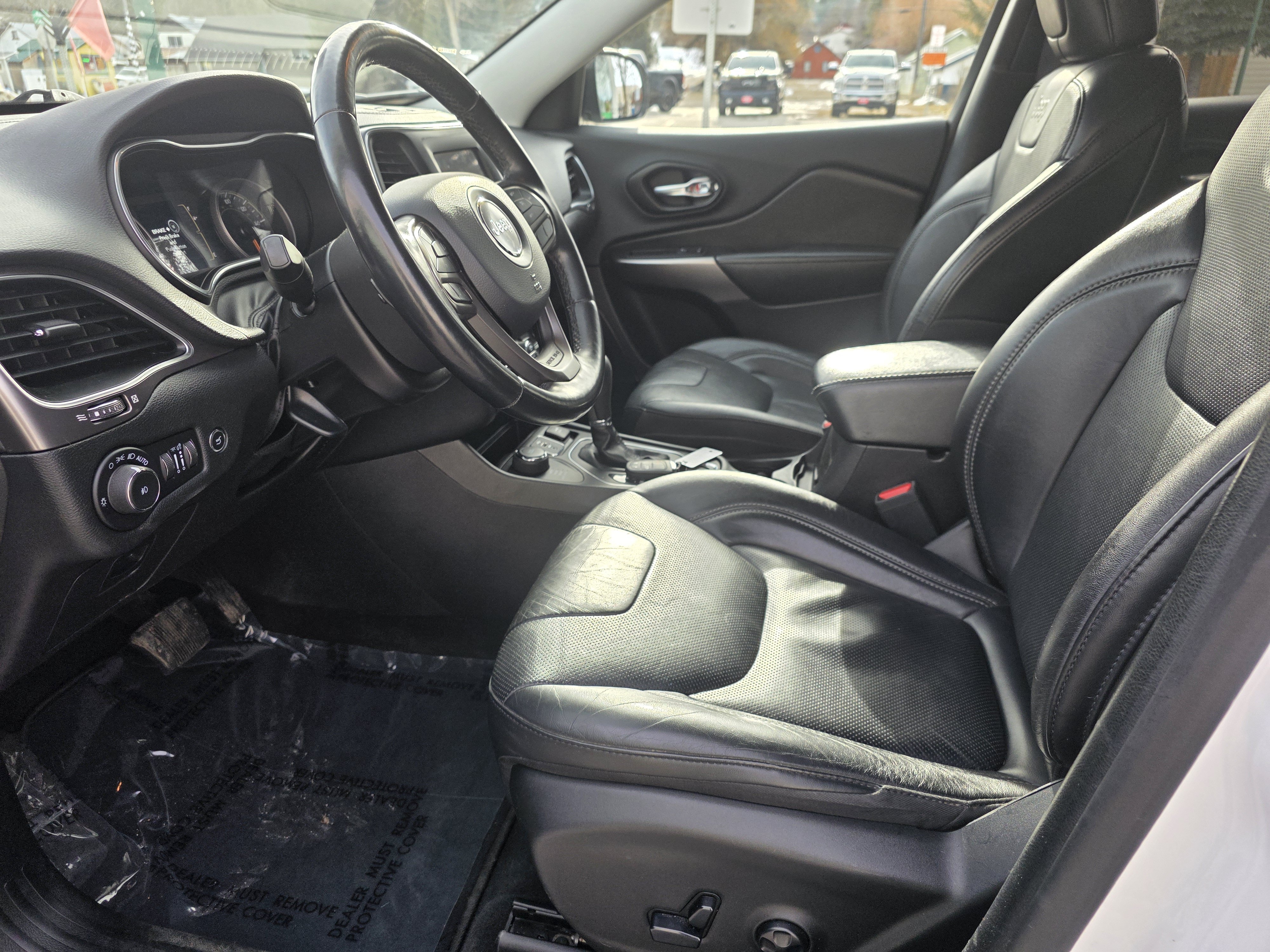 Used 2020 Jeep Cherokee Latitude Lux w/ Comfort/Convenience Group AWD/4WD image 7