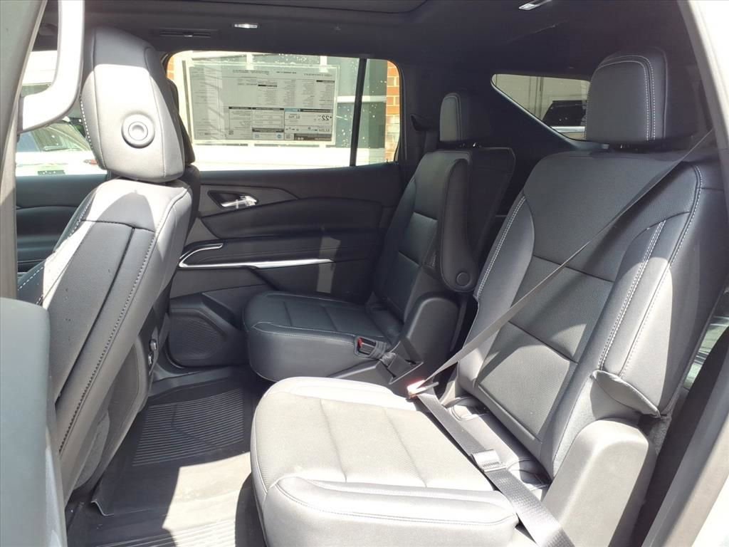 New 2026 Chevrolet Traverse LT image 21