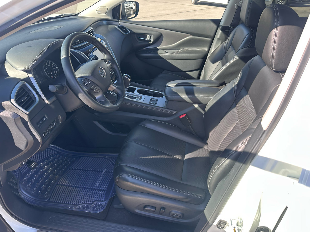 Used 2022 Nissan Murano SL w/ SL Moonroof Package image 12