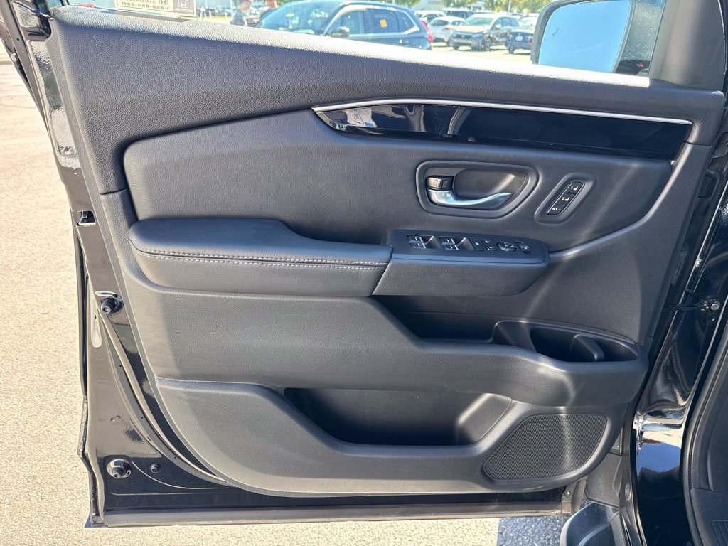 Used 2023 Honda Pilot Touring image 33