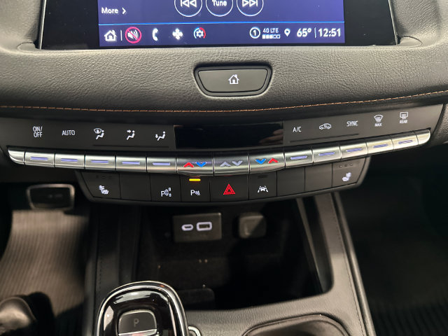 Certified 2022 Cadillac XT4 Sport w/ Enhanced Visibility Package AWD/4WD image 14
