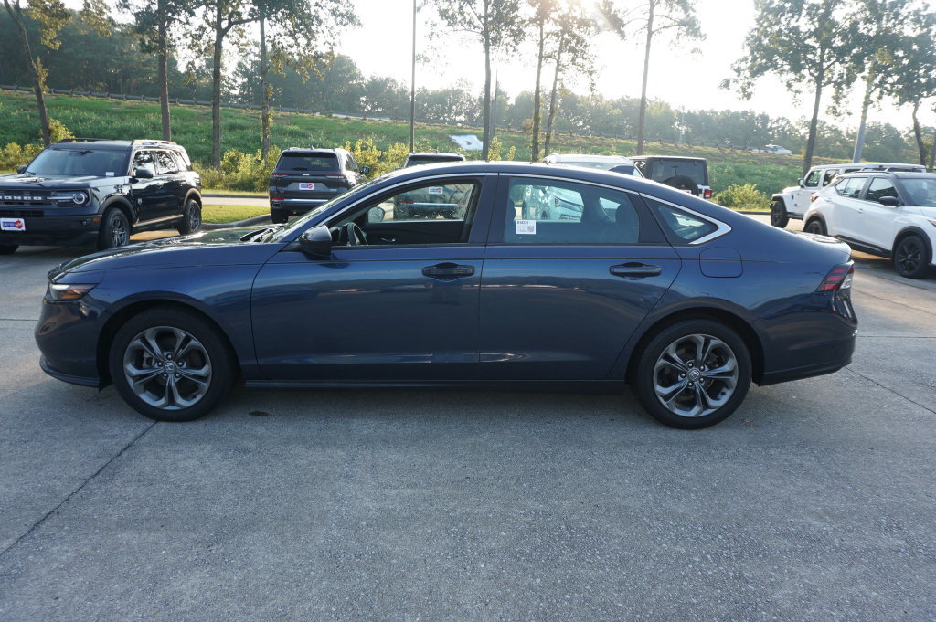 Used 2023 Honda Accord EX image 19