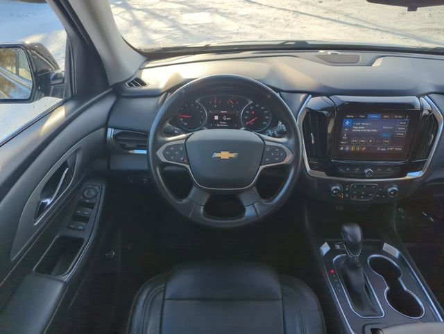 Used 2021 Chevrolet Traverse LT w/ LT Premium Package image 17