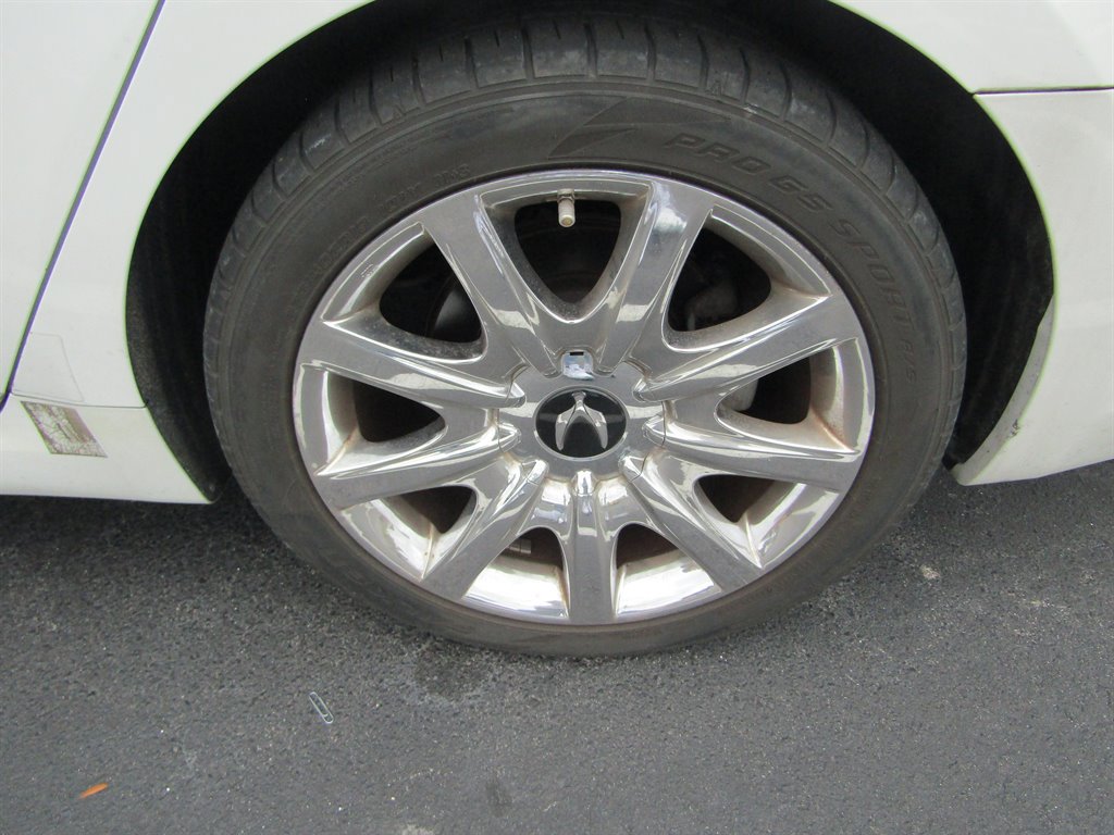 Used 2011 Hyundai Equus Signature RWD image 14