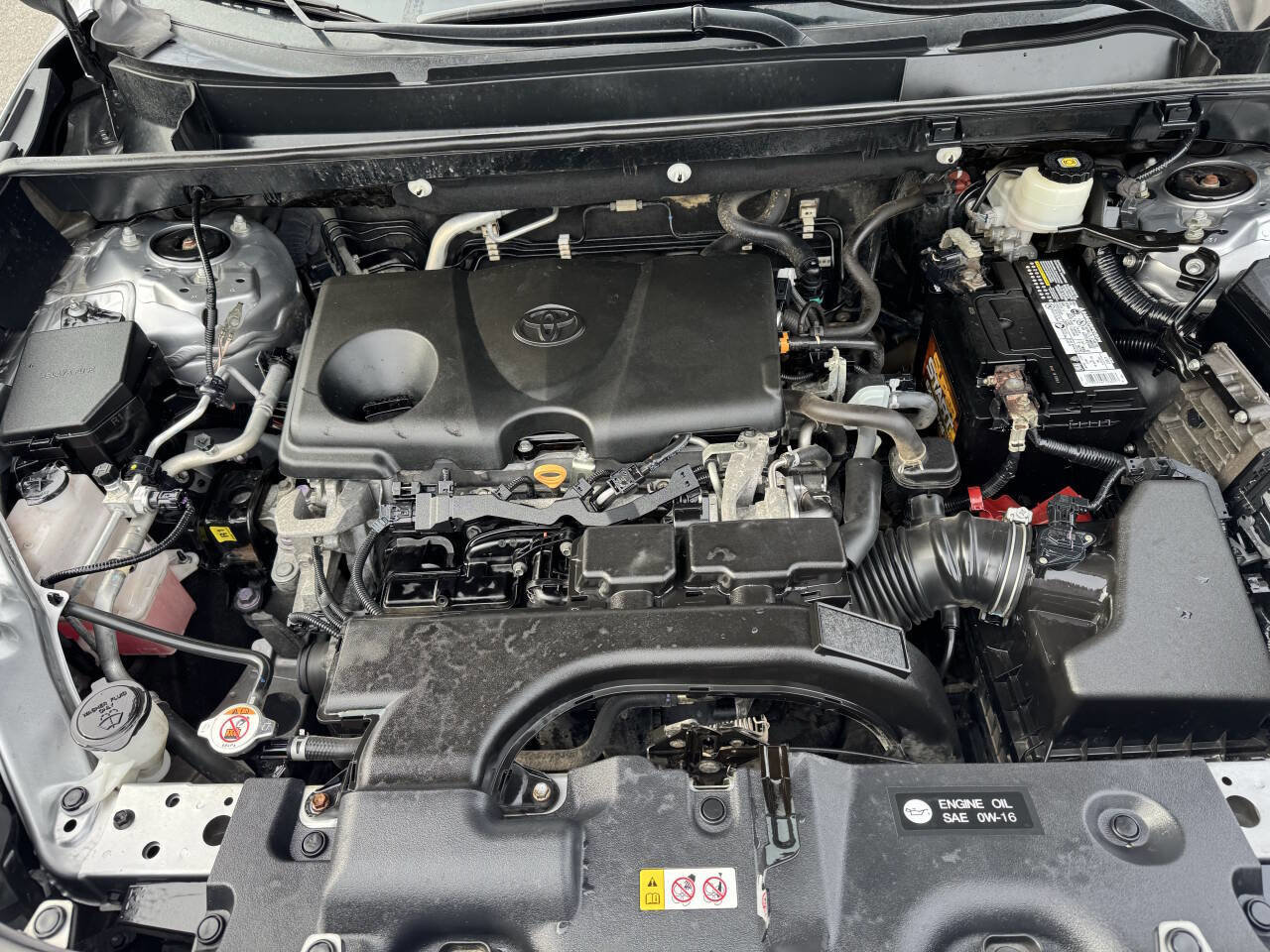 Used 2020 Toyota RAV4 XLE image 26