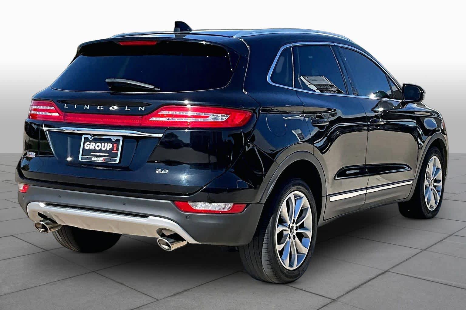 Used 2019 Lincoln MKC Select w/ Select Plus Package FWD image 11