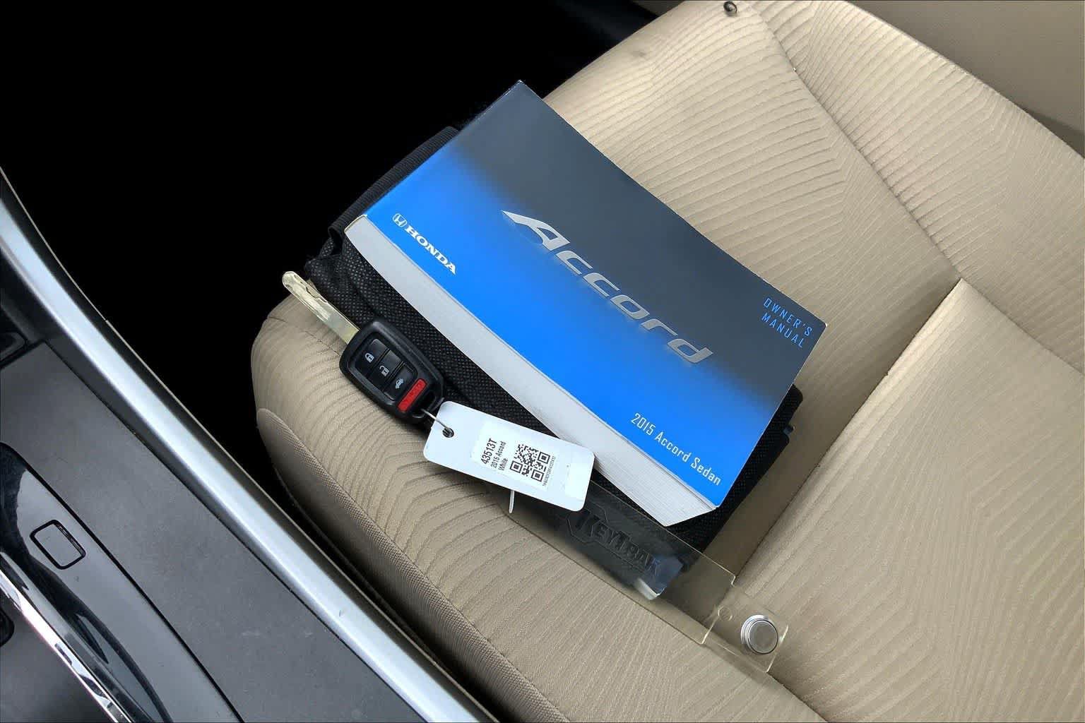 Used 2015 Honda Accord LX image 19