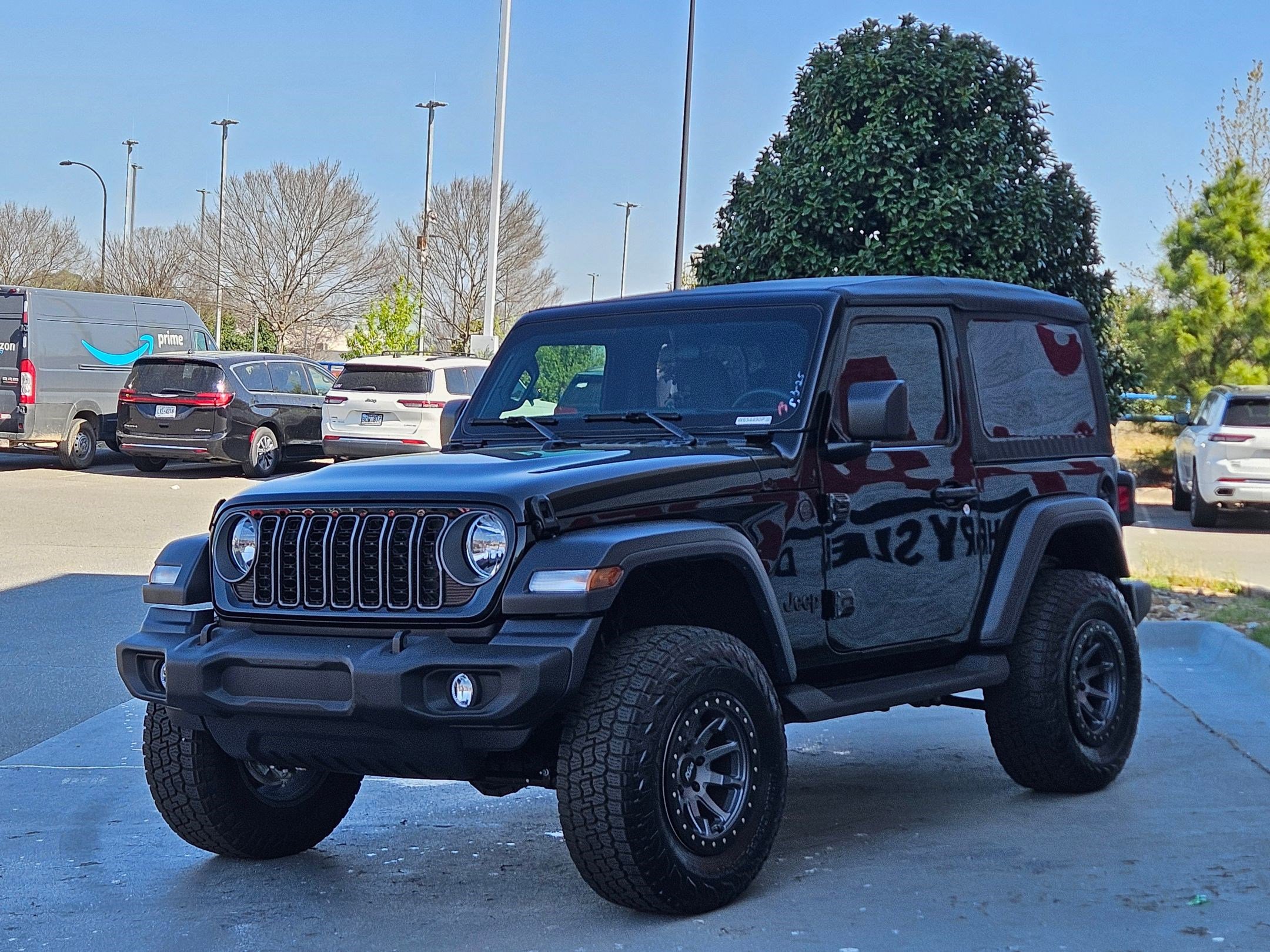 Used 2025 Jeep Wrangler Sport image 3