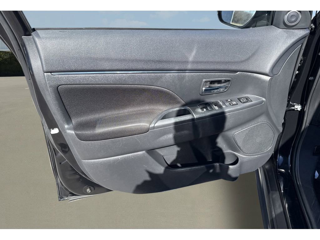 Used 2024 Mitsubishi Outlander Sport ES image 15