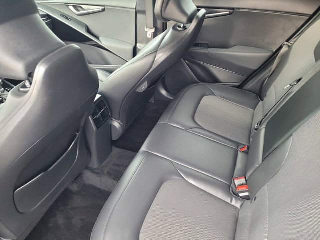 Used 2023 Kia Niro EX image 10