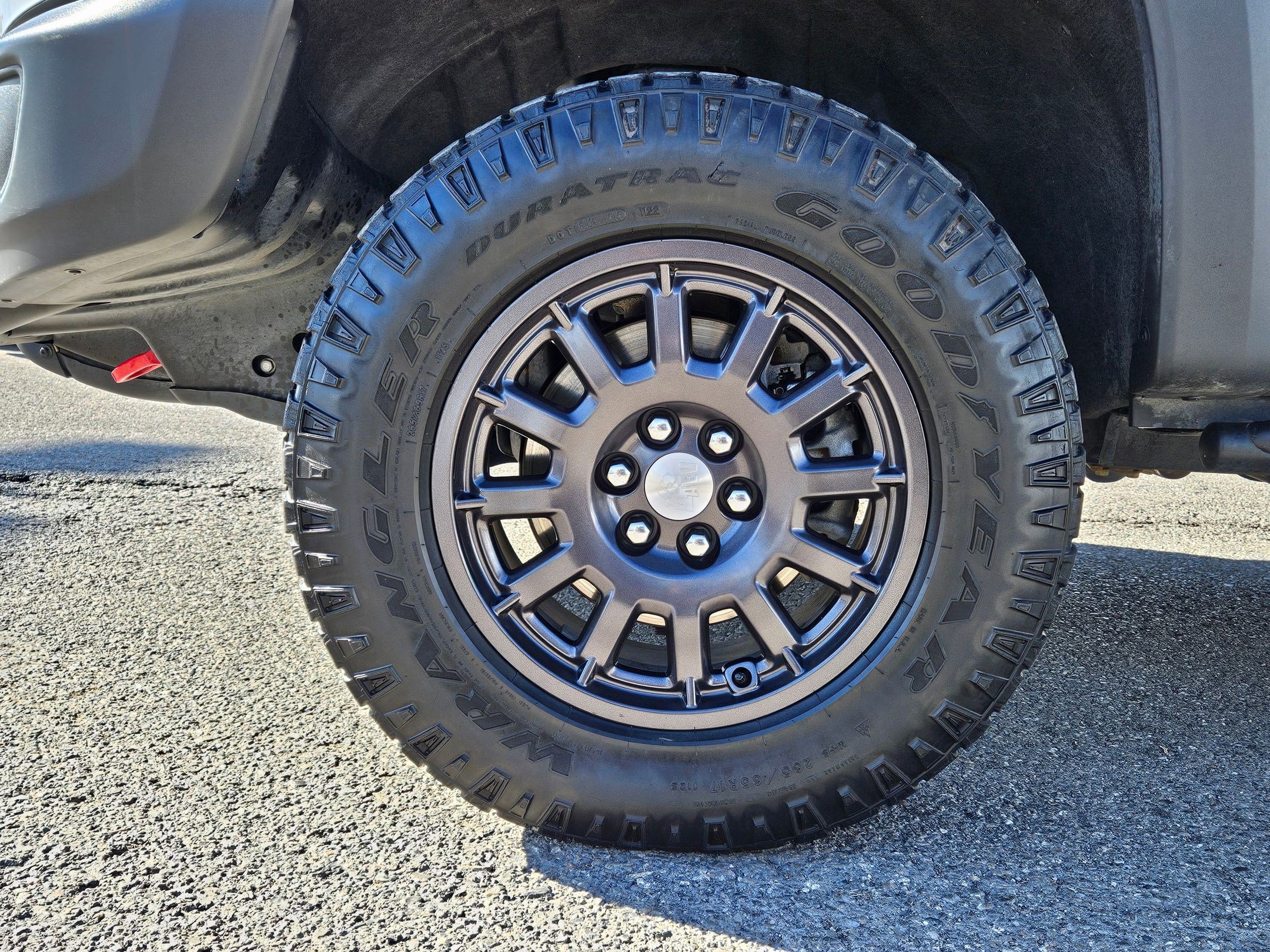Used 2022 Chevrolet Colorado ZR2 w/ Colorado ZR2 Bison Edition image 11
