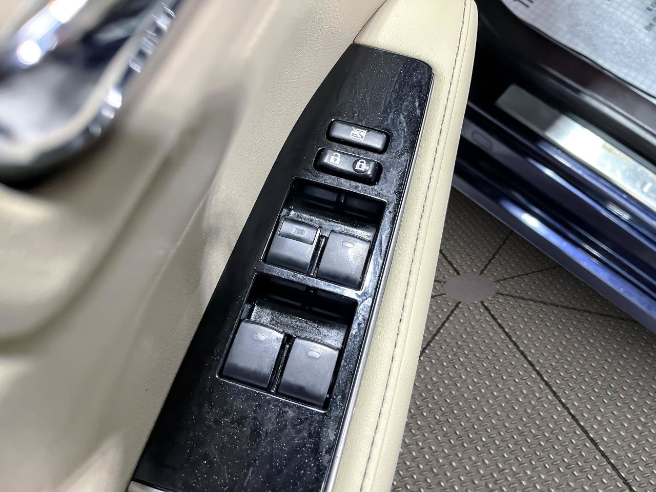 Used 2018 Lexus ES 350 w/ Navigation System Package FWD image 12