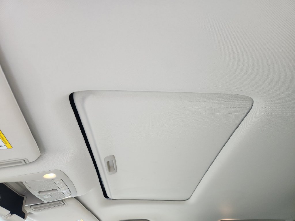 Used 2022 Nissan Armada Platinum w/ Captain's Chairs Package RWD image 24
