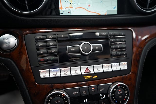 Used 2015 Mercedes-Benz SL 550 image 43