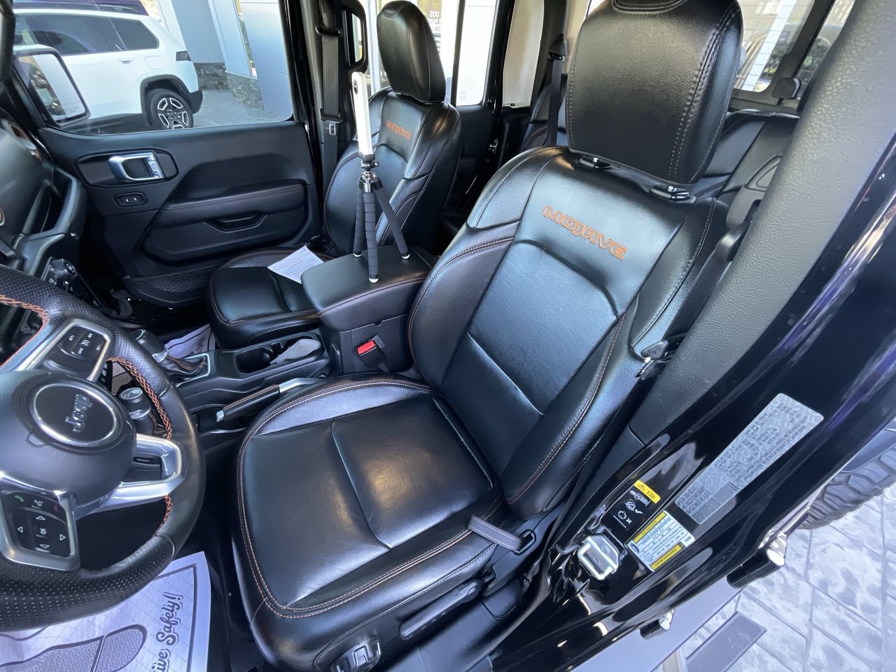 Used 2021 Jeep Gladiator Mojave AWD/4WD image 27