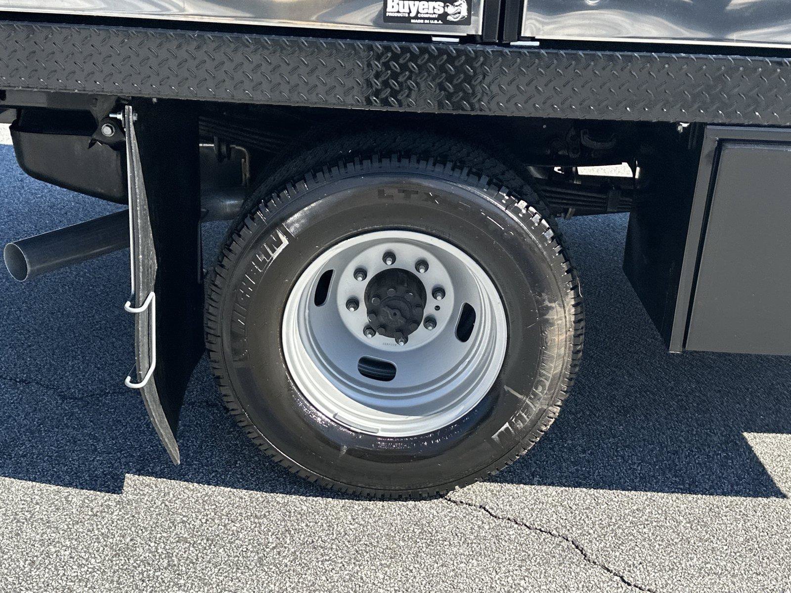 New 2026 Ford F350 XL w/ XL Chrome Package AWD/4WD image 17