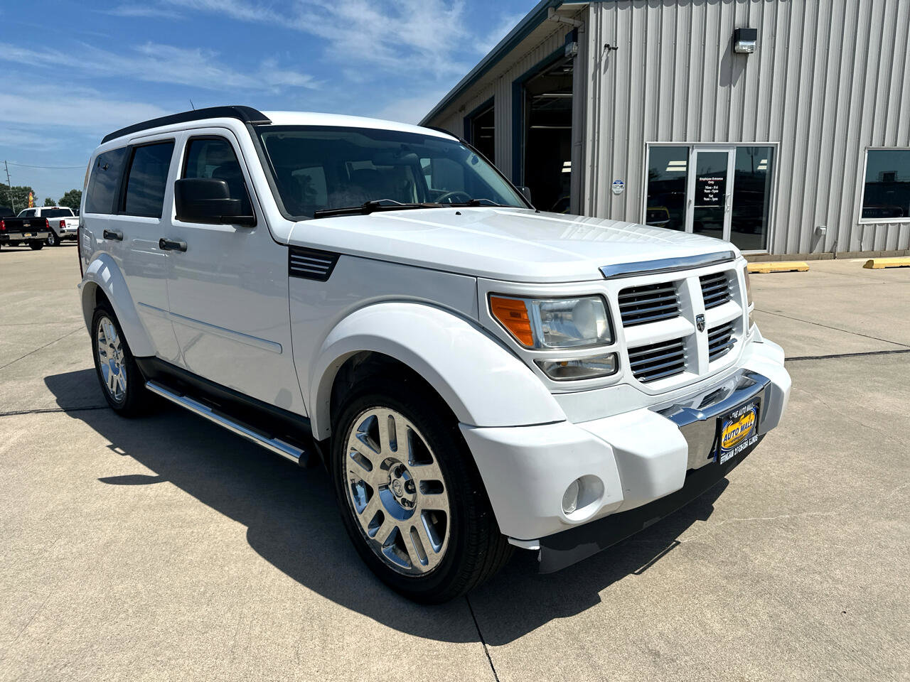 Used 2011 Dodge Nitro Heat w/ Chrome Accents Group image 3