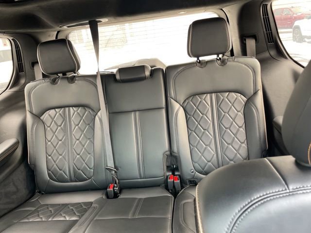 Used 2022 Jeep Grand Wagoneer Series III image 9