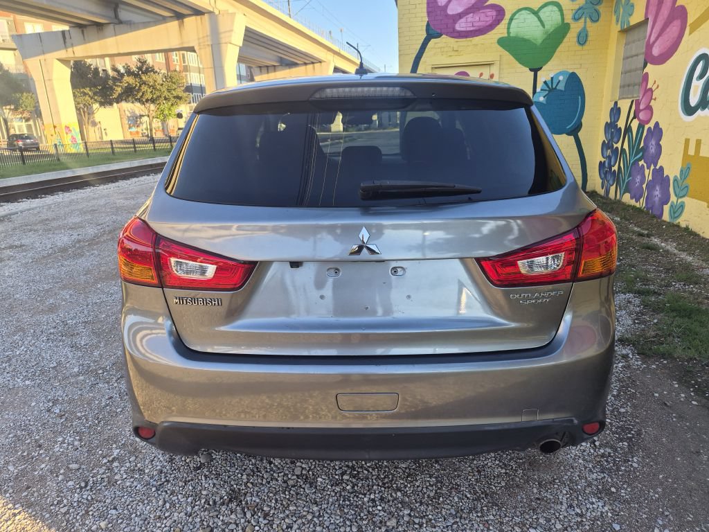 Used 2014 Mitsubishi Outlander Sport SE FWD image 6