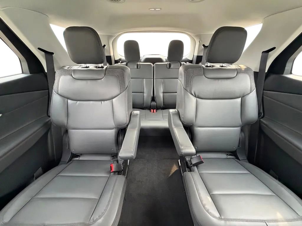 New 2026 Ford Explorer Active image 26