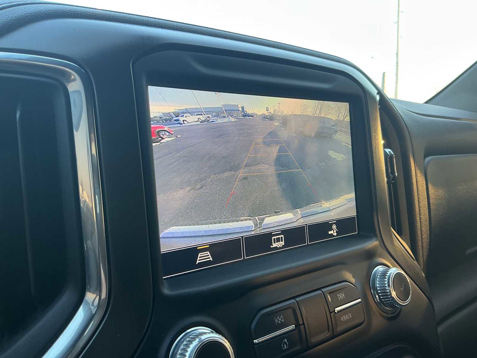 Used 2021 GMC Sierra 1500 AT4 w/ AT4 Premium Package image 13