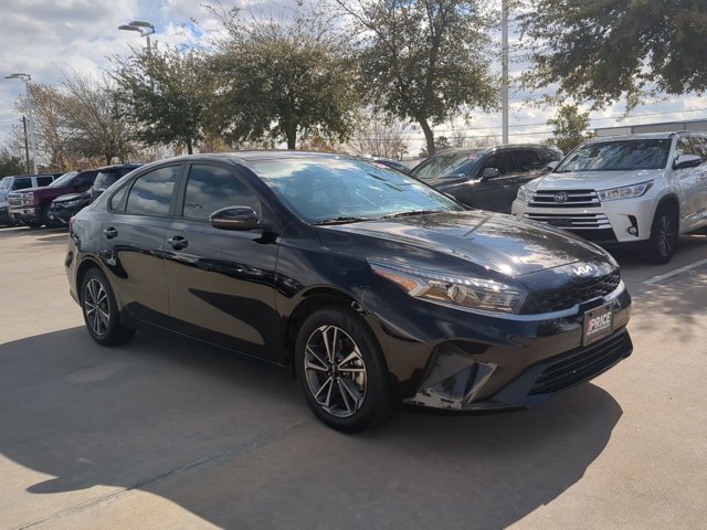 Used 2024 Kia Forte LXS w/ LXS Technology Package image 3