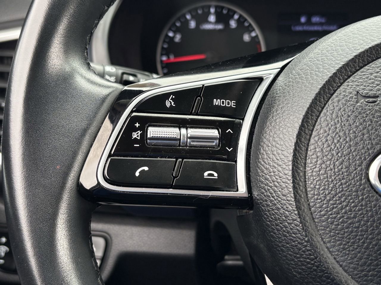 Used 2021 Kia Seltos S FWD image 16