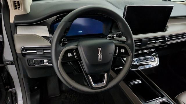 Used 2023 Lincoln Corsair AWD w/ Equipment Group 101A image 13
