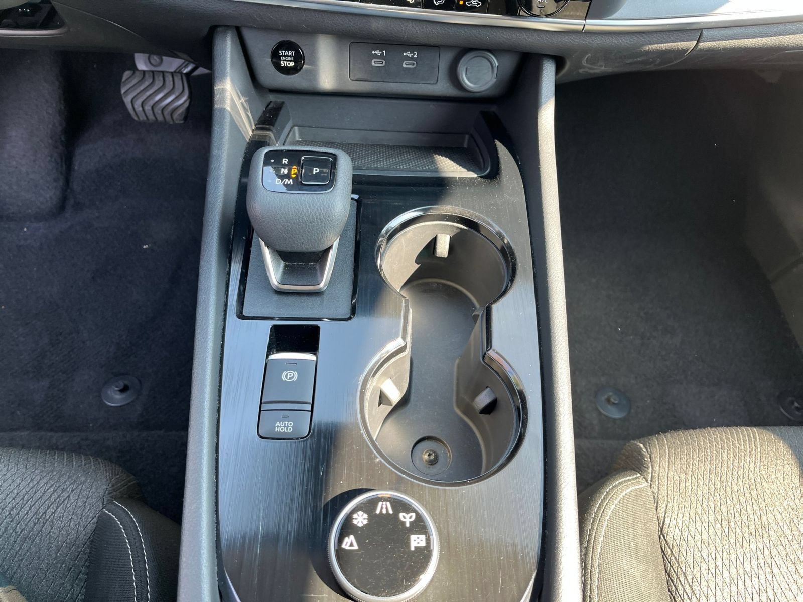 Used 2025 Nissan Rogue SV AWD/4WD image 43