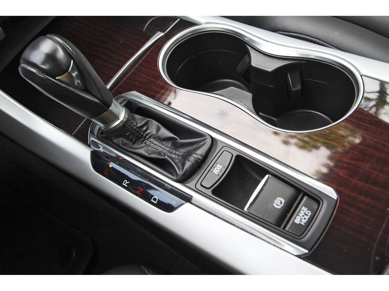 Used 2017 Acura TLX image 28