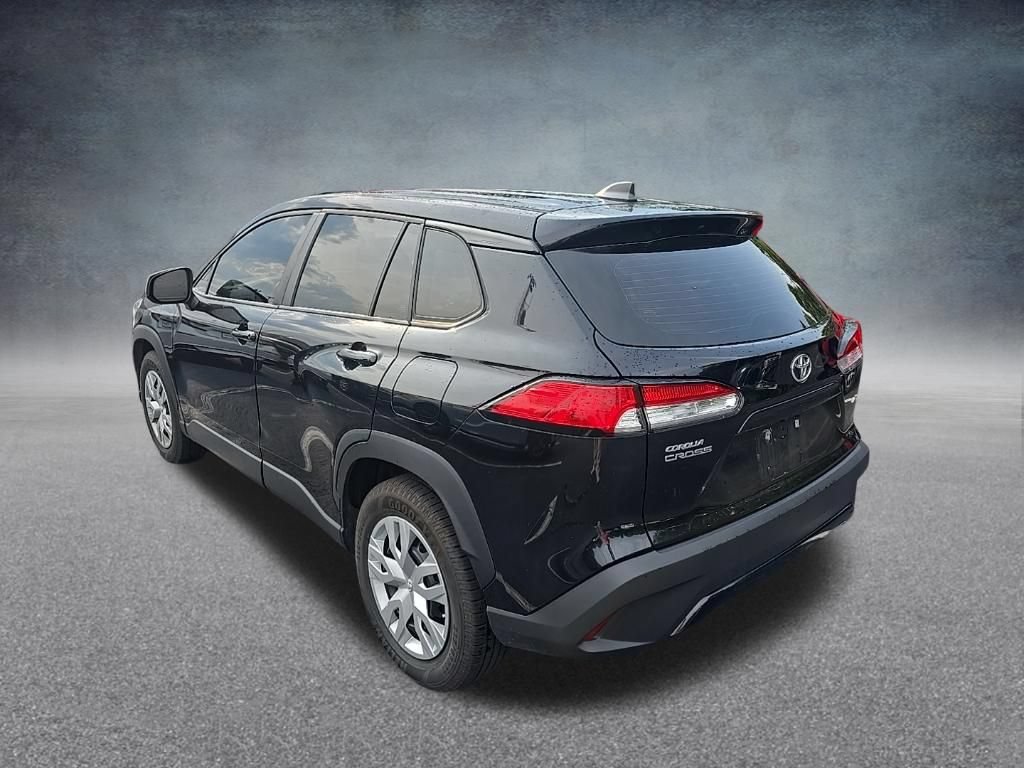 Used 2022 Toyota Corolla Cross L AWD/4WD image 5