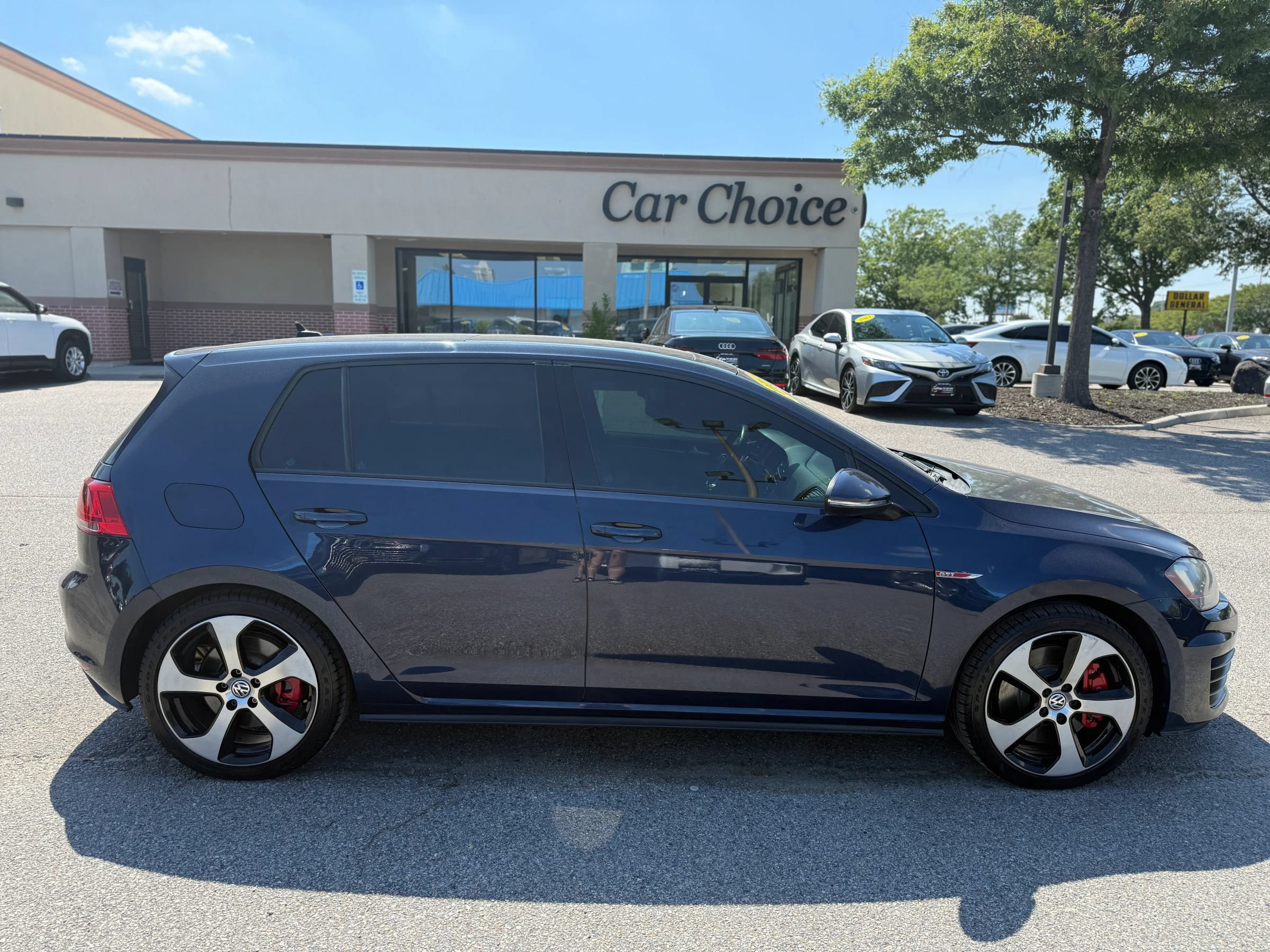 Used 2016 Volkswagen GTI Autobahn w/ Lighting Package (SEL) FWD image 7