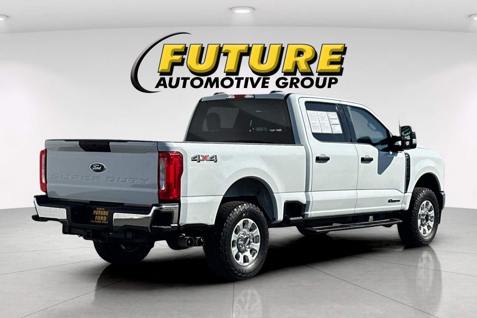Certified 2024 Ford F250 XLT image 3