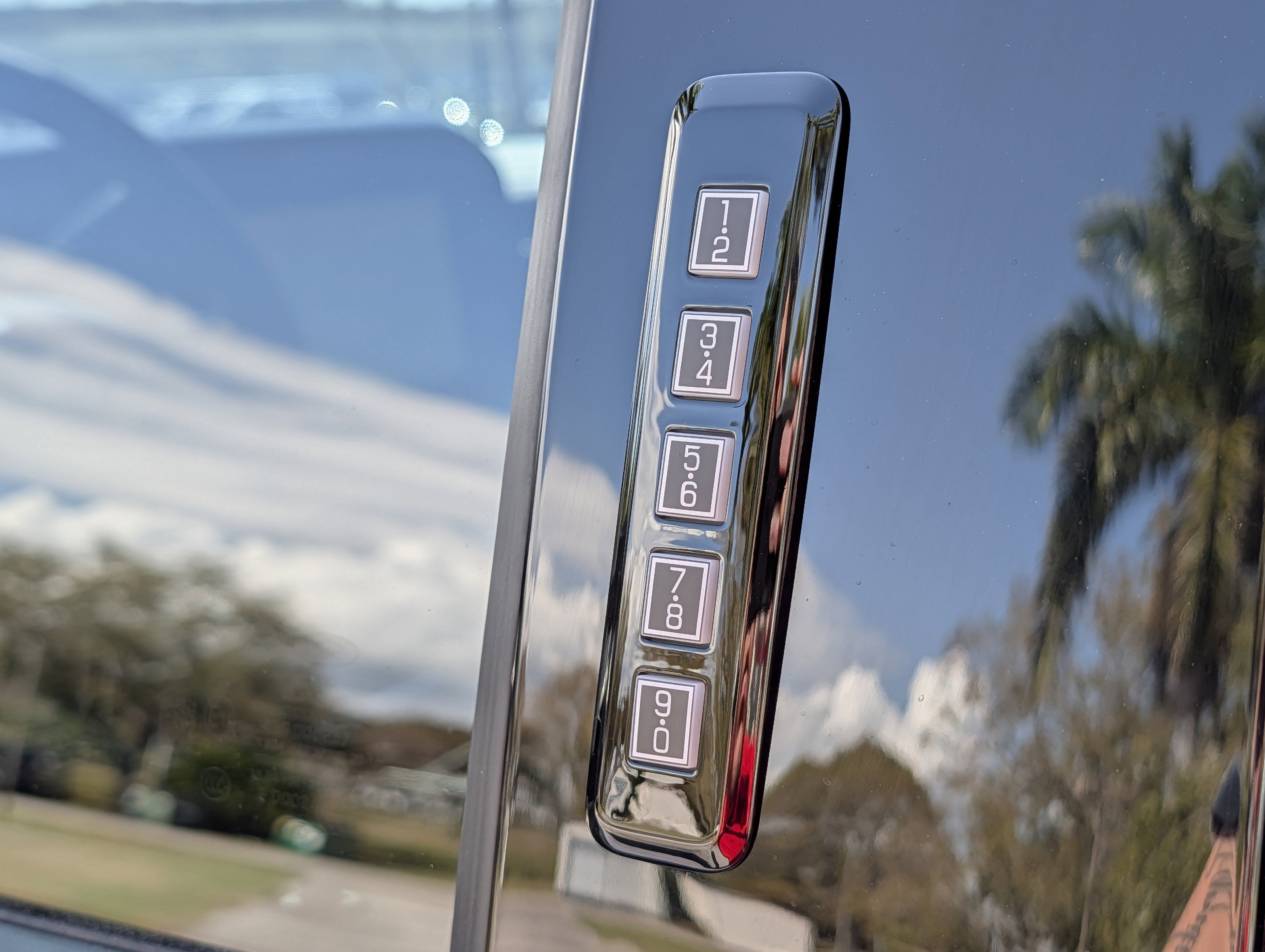 Used 2026 Ford F250 Lariat w/ Black Appearance Package image 32