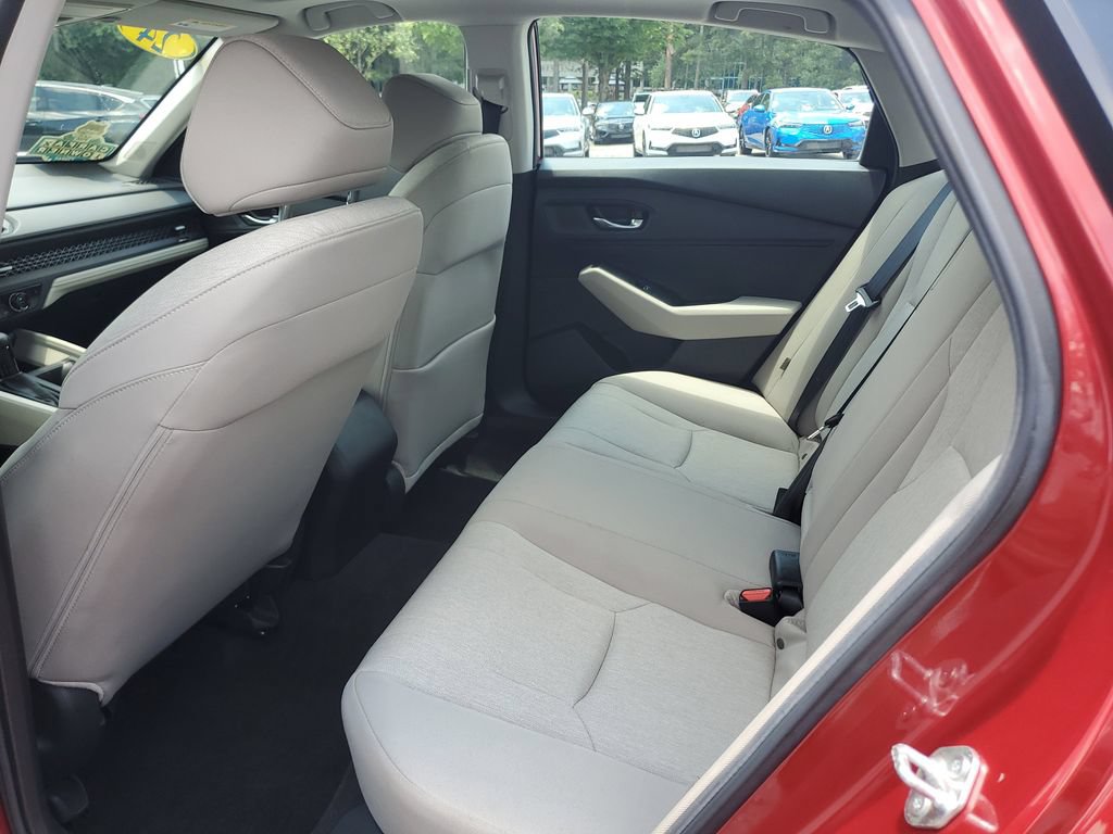 Used 2024 Honda Accord EX image 11