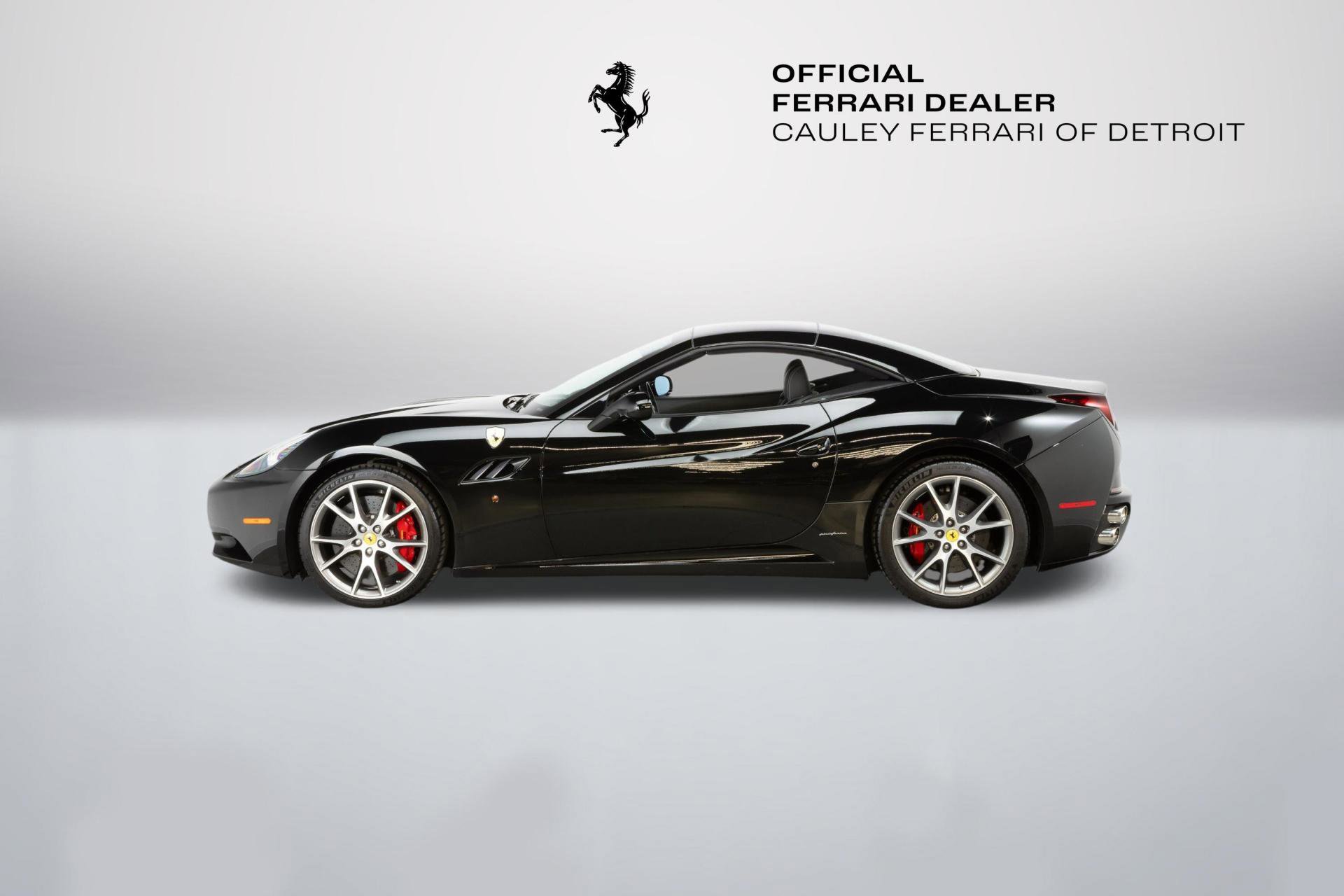 Used 2010 Ferrari California image 12