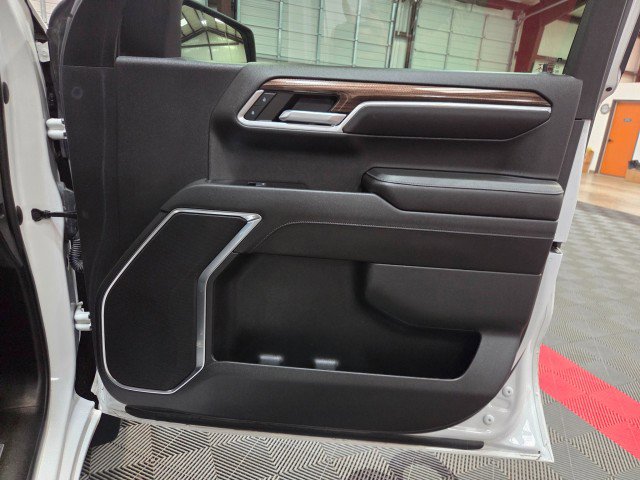 Used 2022 Chevrolet Silverado 1500 RST AWD/4WD image 42