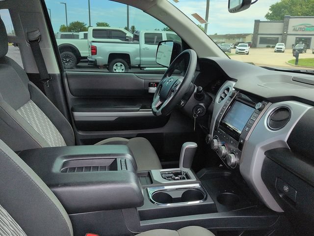 Used 2018 Toyota Tundra SR5 w/ TRD Off Road Package AWD/4WD image 11
