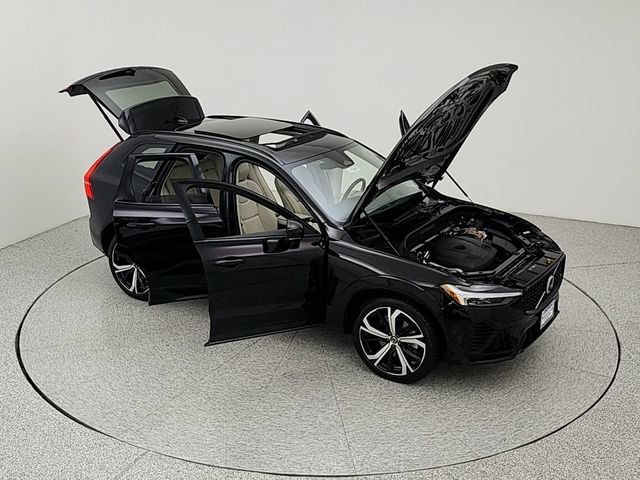 Used 2024 Volvo XC60 T8 Ultimate AWD/4WD image 40