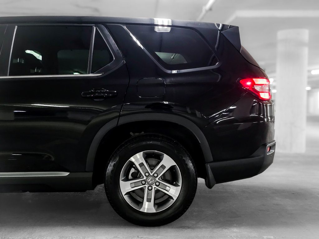 Used 2023 Honda Pilot EX-L image 14