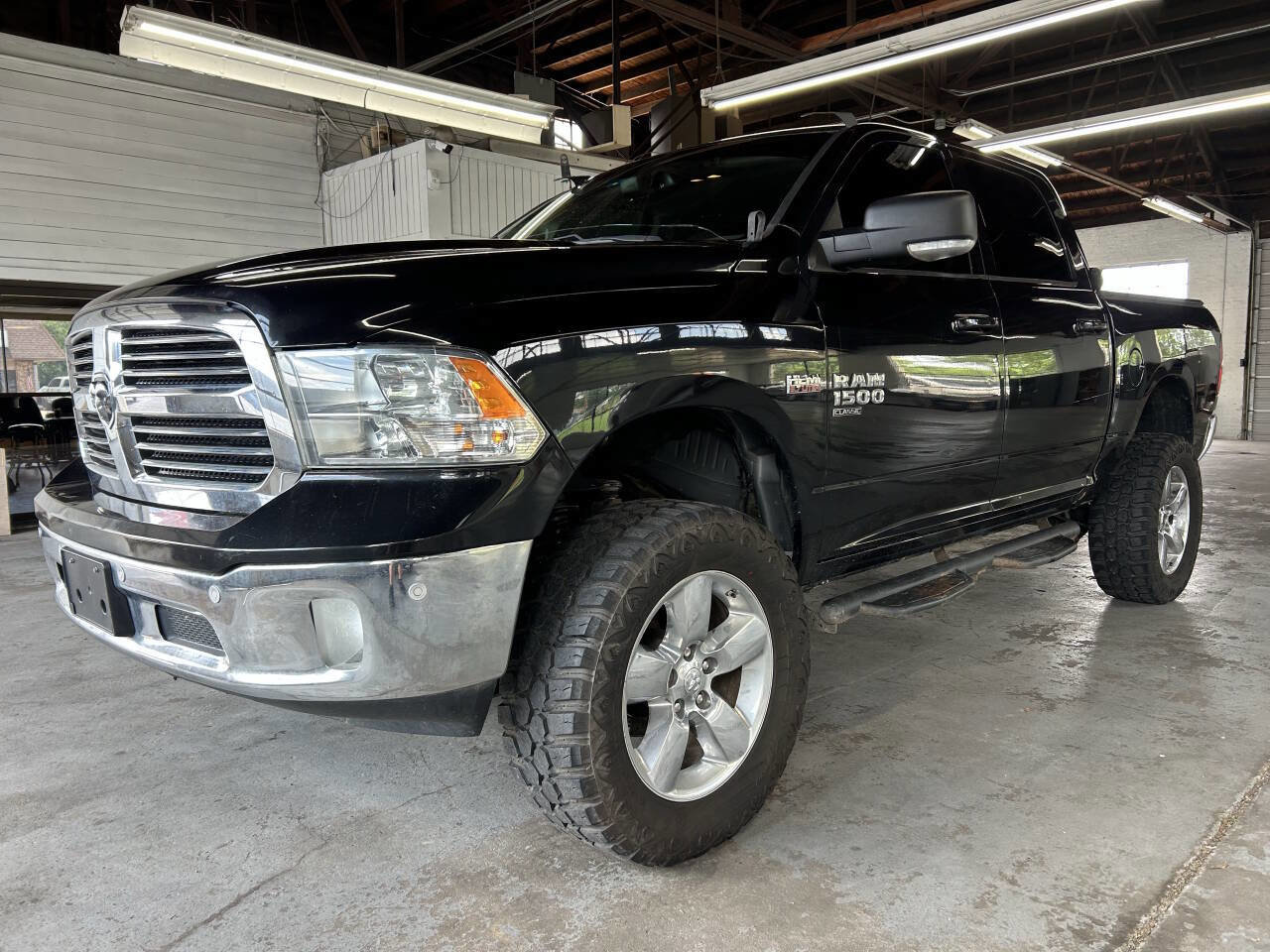 Used 2019 RAM 1500 Big Horn image 3