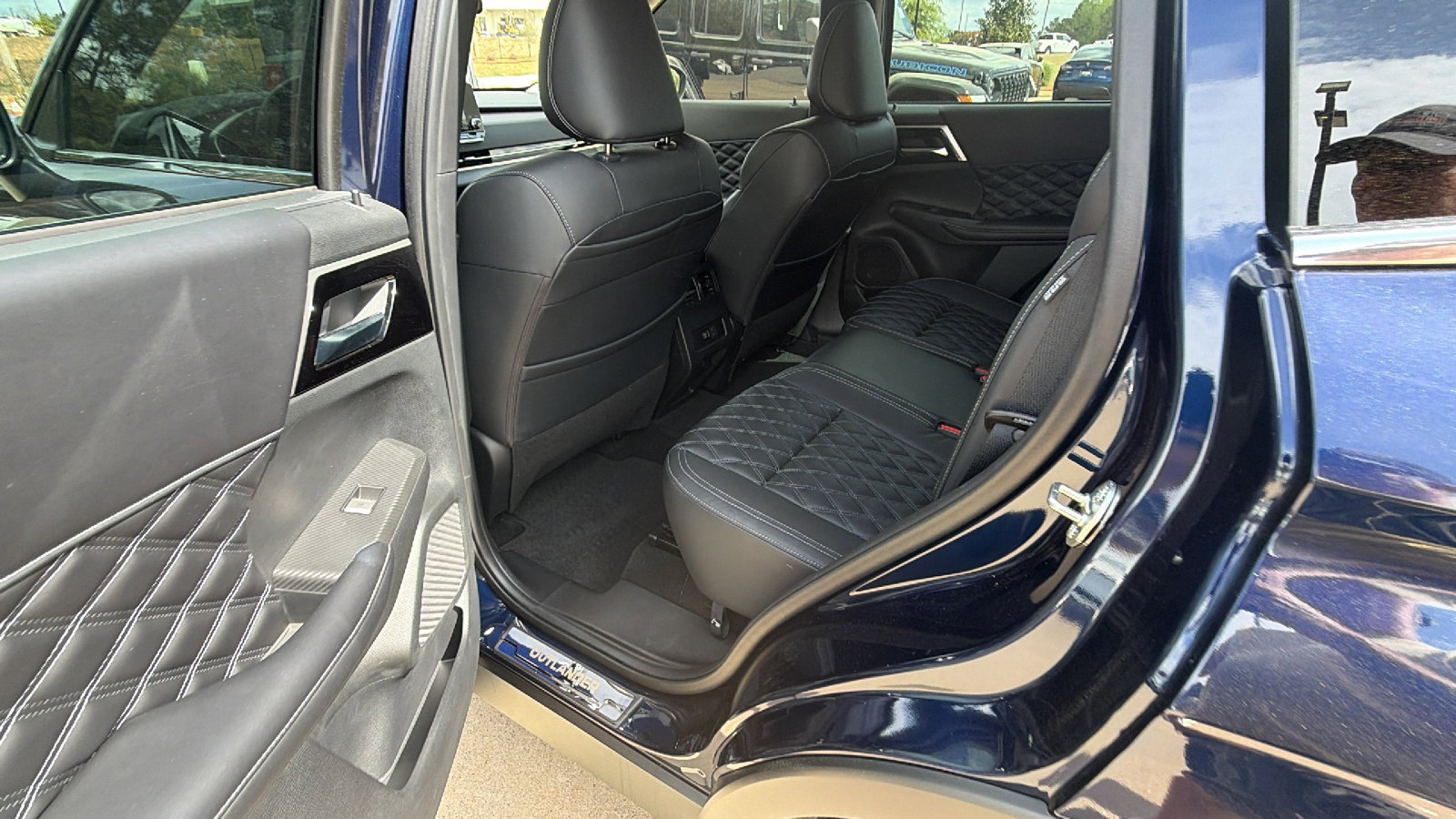 Used 2022 Mitsubishi Outlander SEL image 23