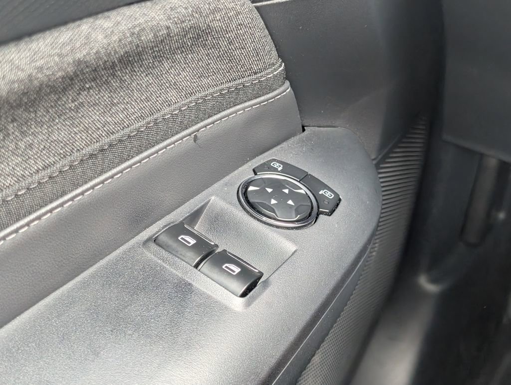 Used 2024 Ford Mustang EcoBoost image 12