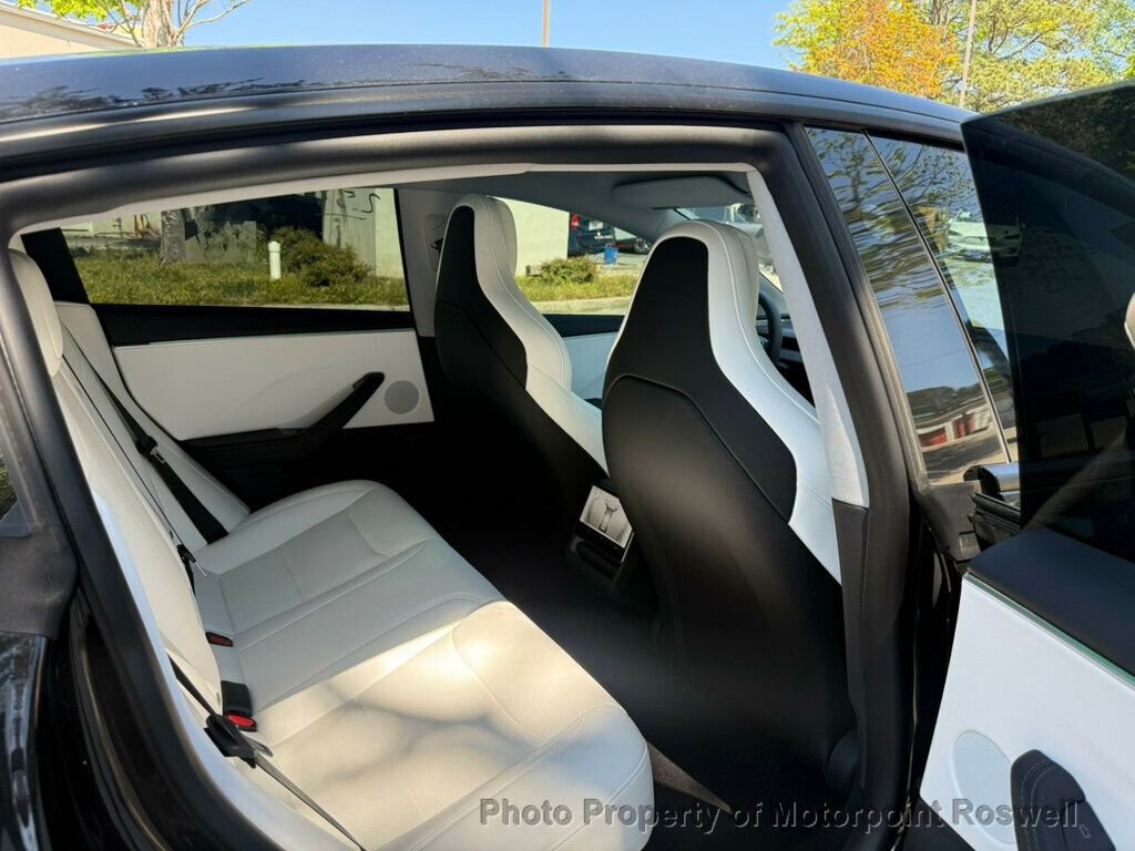 Used 2025 Tesla Model 3 Performance AWD/4WD image 19