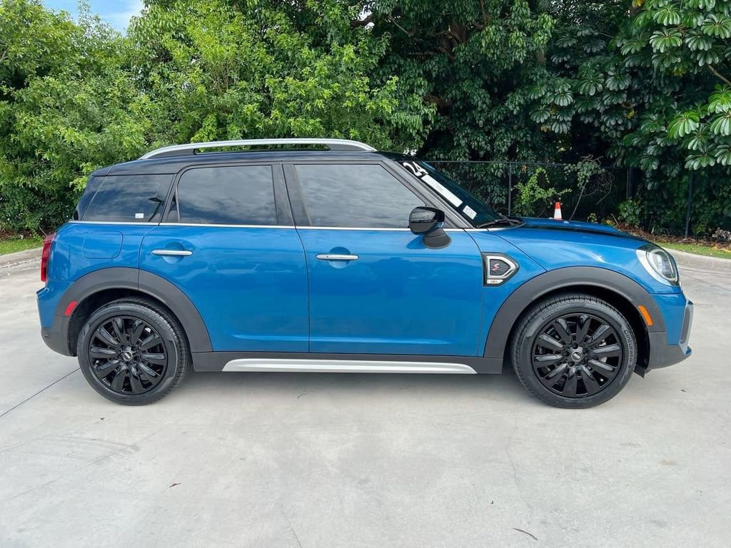 Used 2024 MINI Cooper Countryman S w/ Signature Upholstery Package FWD image 8
