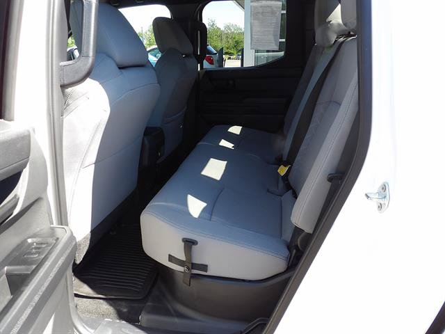 Used 2024 Toyota Tacoma SR5 AWD/4WD image 25