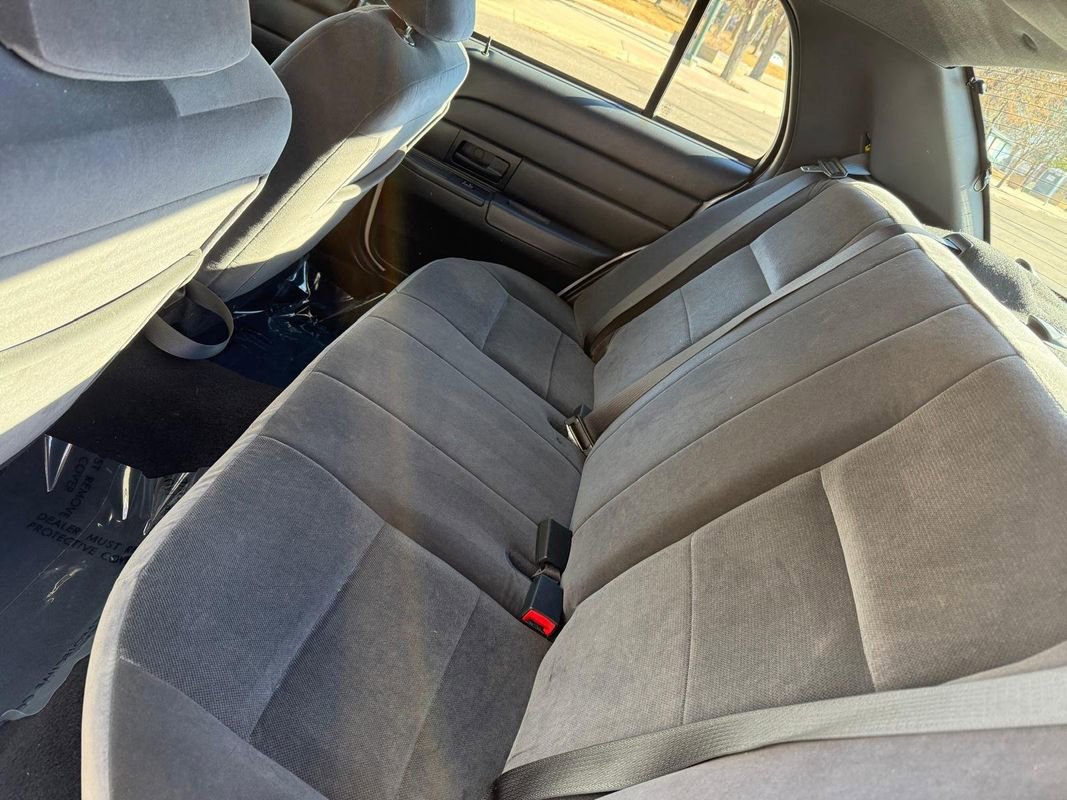 Used 2008 Ford Crown Victoria RWD image 14